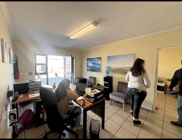 1,955M² WAREHOUSE TO LET IN BLACKHEATH INDUSTRIAL